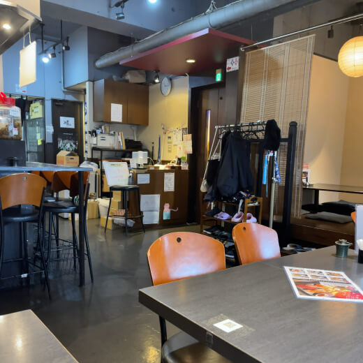 寿司ビストロ糧　店内